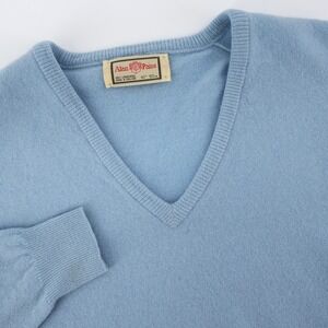 Vintage Alan Paine 100% Lambswool V-Neck Sweater Blue Mens 42" Made in England